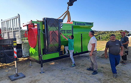 Criba Trommel Móvil Modelo MTS1022 en Italia – Capacidad de 40 m³/h
