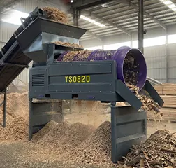 Criba trommel con descarga inferior TS0820 para astillas de madera